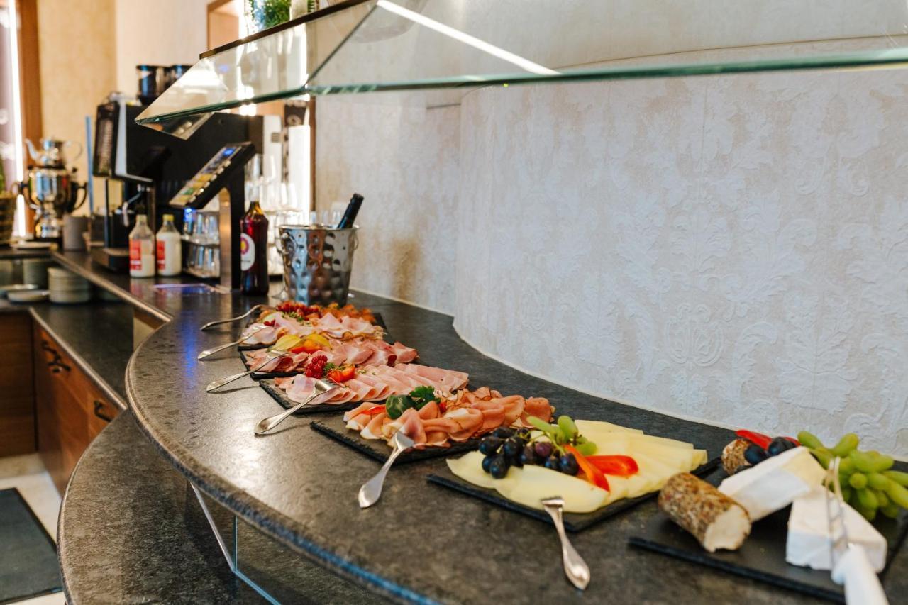 Tinschert Hotel-Restaurant-Partyservice Schwertberg Ngoại thất bức ảnh